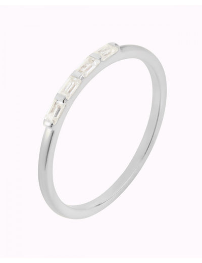 Schmaler Ring mit Zirkonen im Baguetteschliff, eingefasst in eine Stange