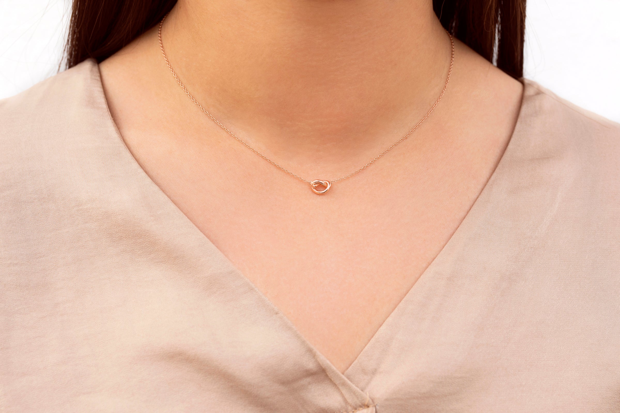 Dainty & Minimalist Heart Love Knot Pendant Chain Necklace