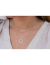 Collar gargantilla de cadena con charms de bolas