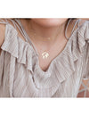 Collar gargantilla de cadena con charms de bolas