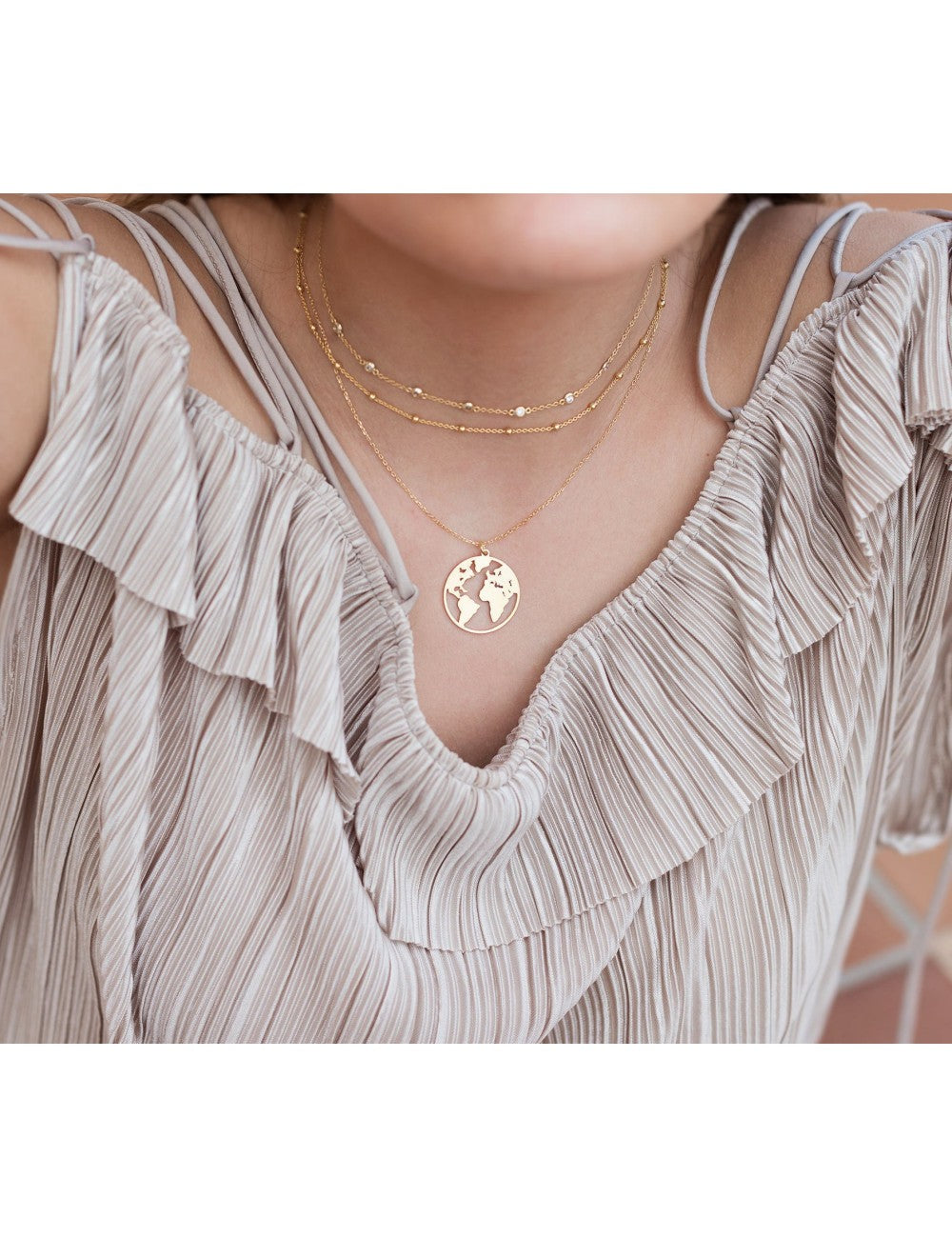 Collar gargantilla de cadena con charms de bolas
