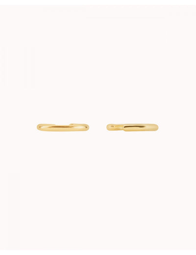 Pendientes conch ear cuff de una banda de plata lisa