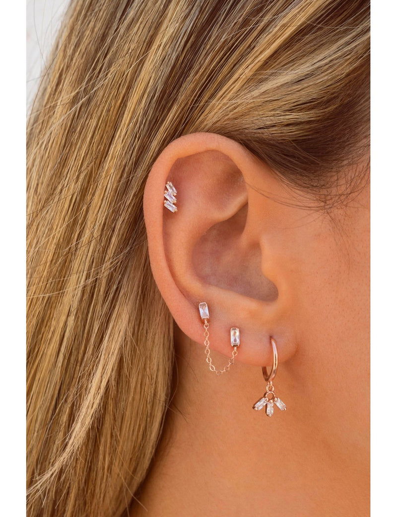 Boucles d'oreilles piercing double avec zircone taille baguette et chaîne