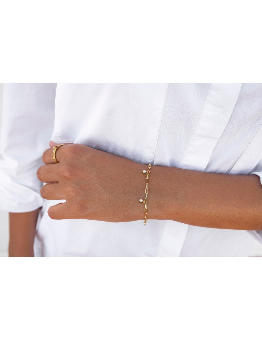 Bracelet à maillons allongés avec breloques en zircone