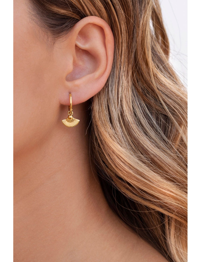 Pendientes aro con charm en forma de abanico