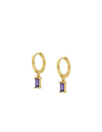 Pendientes de aro huggie con charm de circonita en talla baguette