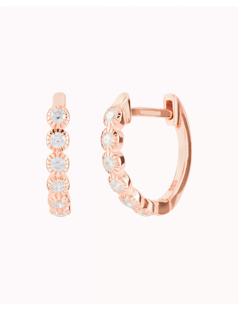 Pendientes de aro huggie con circonitas en talla redonda