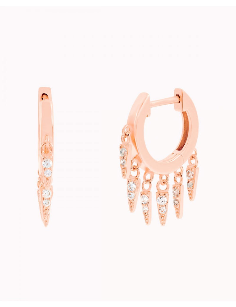 Boucles d'oreilles créoles Huggie avec breloques en forme de triangle et zircones cubiques