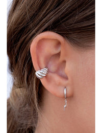 Boucles d'oreilles créoles Huggie avec pendentif éclair