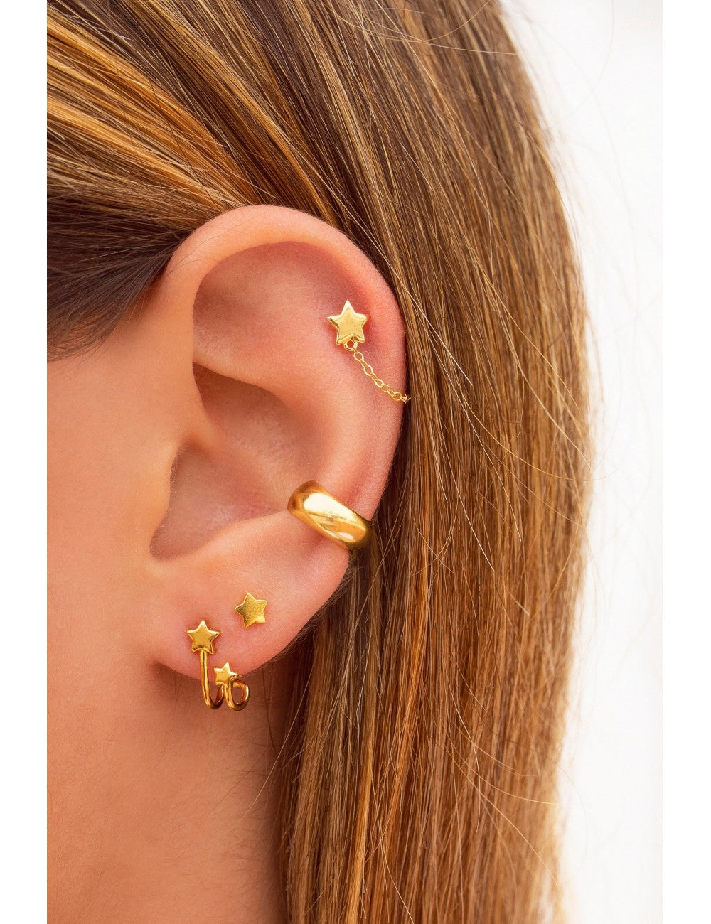 Pendientes stud minimalistas en forma de estrella - Tamaño mediano
