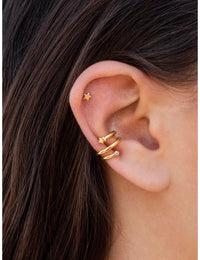 Pendientes stud minimalistas en forma de estrella - Tamaño mediano