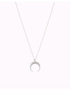 Collar con colgante en forma de luna invertida