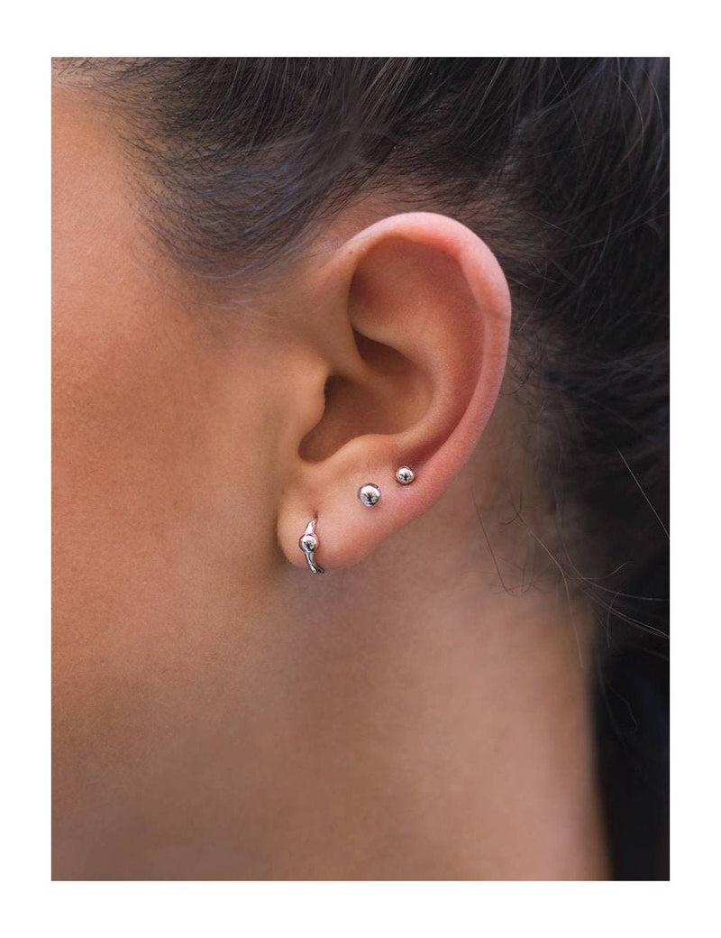 Aros pequeños de plata con bolita