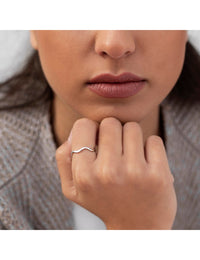 Wavy Band Ring