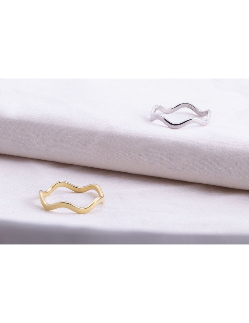 Wavy Band Ring